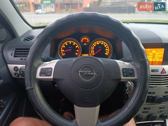 Сірий Опель Астра, об'ємом двигуна 1.8 л та пробігом 182 тис. км за 5555 $, фото 5 на Automoto.ua