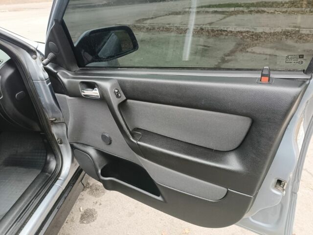 Серый Опель Астра, объемом двигателя 1 л и пробегом 400 тыс. км за 3500 $, фото 6 на Automoto.ua