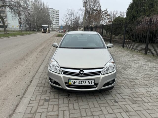 Серый Опель Астра, объемом двигателя 1.6 л и пробегом 152 тыс. км за 6000 $, фото 2 на Automoto.ua