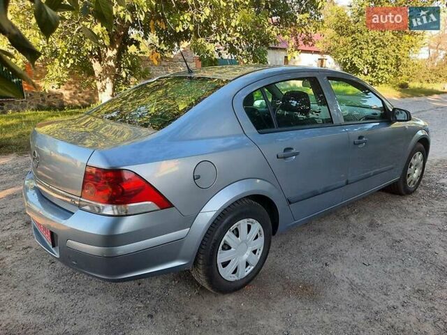 Серый Опель Астра, объемом двигателя 1.6 л и пробегом 117 тыс. км за 5550 $, фото 24 на Automoto.ua