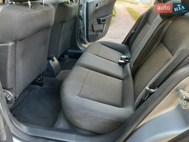 Серый Опель Астра, объемом двигателя 1.6 л и пробегом 117 тыс. км за 5550 $, фото 45 на Automoto.ua