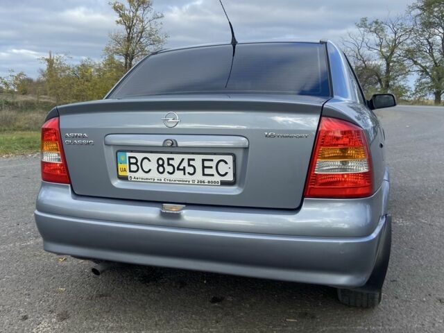 Серый Опель Астра, объемом двигателя 1.6 л и пробегом 200 тыс. км за 4200 $, фото 7 на Automoto.ua