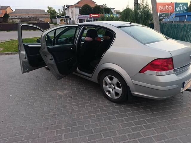 Сірий Опель Астра, об'ємом двигуна 1.8 л та пробігом 182 тис. км за 5555 $, фото 7 на Automoto.ua