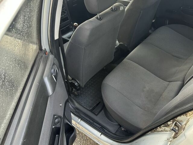 Опель Астра 2008 в Баштанке на Automoto.ua Серый Опель Астра, объемом двигателя 1.6 л и пробегом 200 тыс. км за 1800 $, фото 4 на Automoto.ua