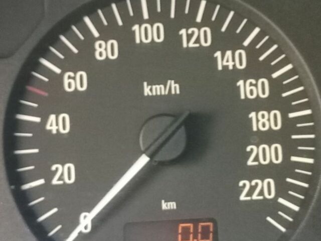 Серый Опель Астра, объемом двигателя 1.6 л и пробегом 180 тыс. км за 5000 $, фото 3 на Automoto.ua