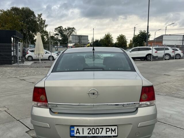 Серый Опель Астра, объемом двигателя 1.8 л и пробегом 181 тыс. км за 5700 $, фото 7 на Automoto.ua
