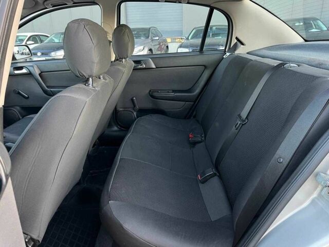 Сірий Опель Астра, об'ємом двигуна 1.4 л та пробігом 280 тис. км за 3890 $, фото 19 на Automoto.ua