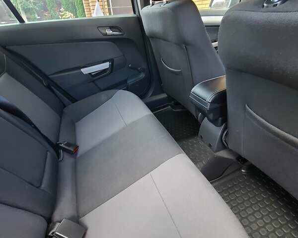 Серый Опель Астра, объемом двигателя 1.6 л и пробегом 30 тыс. км за 7200 $, фото 13 на Automoto.ua