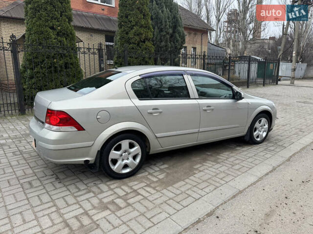 Сірий Опель Астра, об'ємом двигуна 1.6 л та пробігом 152 тис. км за 6000 $, фото 16 на Automoto.ua