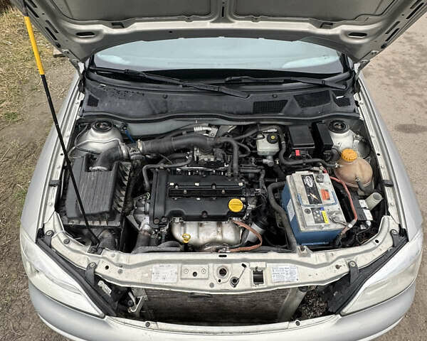 Сірий Опель Астра, об'ємом двигуна 1.4 л та пробігом 218 тис. км за 4000 $, фото 13 на Automoto.ua