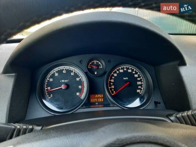 Серый Опель Астра, объемом двигателя 1.6 л и пробегом 117 тыс. км за 5550 $, фото 6 на Automoto.ua