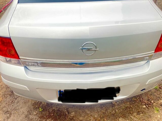 Сірий Опель Астра, об'ємом двигуна 1.6 л та пробігом 3 тис. км за 4400 $, фото 1 на Automoto.ua
