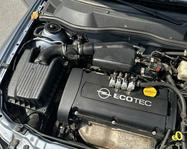 Сірий Опель Астра, об'ємом двигуна 1.6 л та пробігом 230 тис. км за 4300 $, фото 18 на Automoto.ua