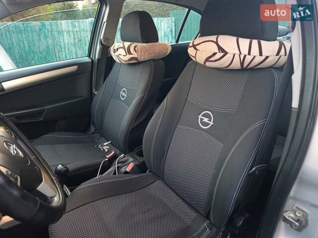 Сірий Опель Астра, об'ємом двигуна 1.8 л та пробігом 182 тис. км за 5555 $, фото 14 на Automoto.ua