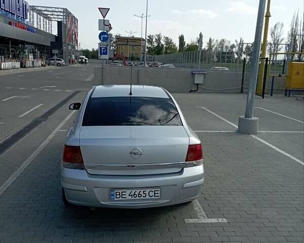 Опель Астра 2008 в Первомайск на Automoto.ua Серый Опель Астра, объемом двигателя 1.8 л и пробегом 175 тыс. км за 5500 $, фото 3 на Automoto.ua