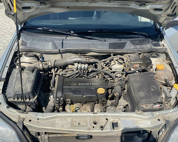 Сірий Опель Астра, об'ємом двигуна 1.4 л та пробігом 134 тис. км за 4999 $, фото 26 на Automoto.ua