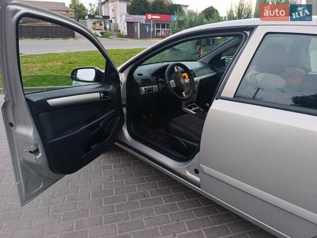 Сірий Опель Астра, об'ємом двигуна 1.8 л та пробігом 182 тис. км за 5555 $, фото 8 на Automoto.ua