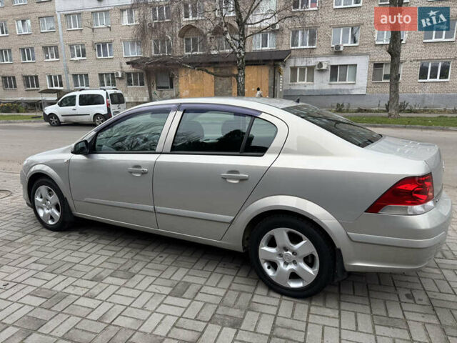Сірий Опель Астра, об'ємом двигуна 1.6 л та пробігом 152 тис. км за 6000 $, фото 7 на Automoto.ua