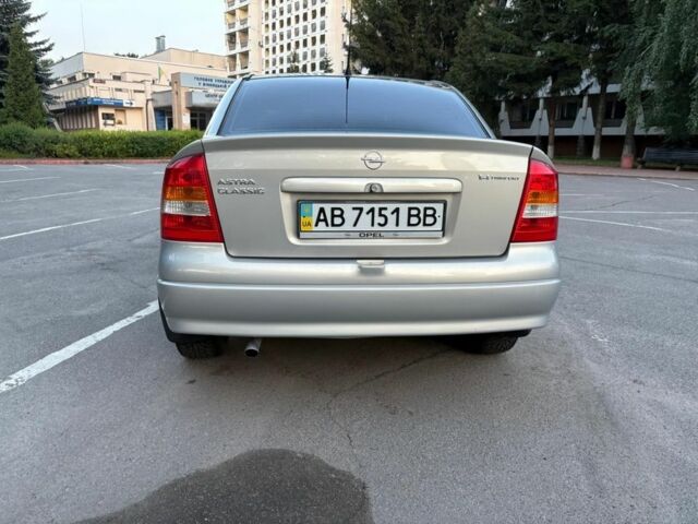 Опель Астра 2008 в Виннице на Automoto.ua Серый Опель Астра, объемом двигателя 0 л и пробегом 220 тыс. км за 3836 $, фото 3 на Automoto.ua