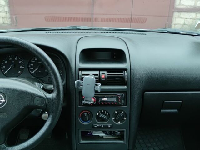 Сірий Опель Астра, об'ємом двигуна 1.4 л та пробігом 51 тис. км за 5100 $, фото 2 на Automoto.ua