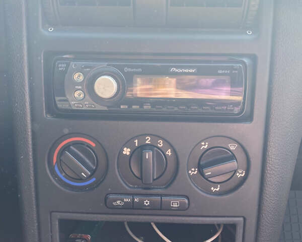 Сірий Опель Астра, об'ємом двигуна 1.4 л та пробігом 134 тис. км за 4999 $, фото 20 на Automoto.ua