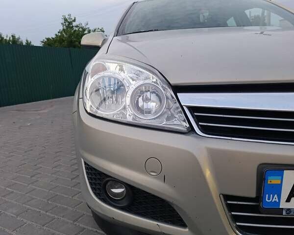 Сірий Опель Астра, об'ємом двигуна 1.8 л та пробігом 182 тис. км за 5555 $, фото 15 на Automoto.ua