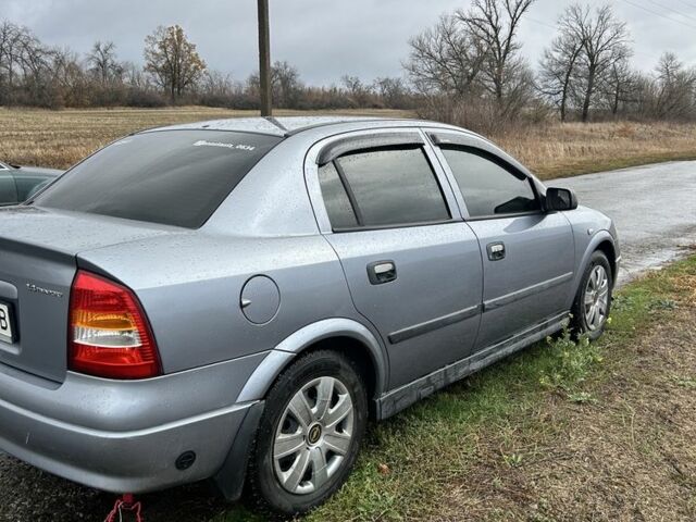 Опель Астра 2008 в Краматорске на Automoto.ua Серый Опель Астра, объемом двигателя 1.4 л и пробегом 199 тыс. км за 4000 $, фото 3 на Automoto.ua