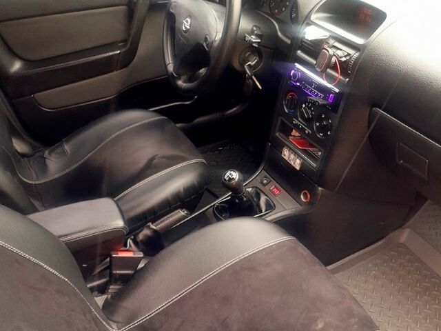 Сірий Опель Астра, об'ємом двигуна 1.6 л та пробігом 305 тис. км за 3500 $, фото 4 на Automoto.ua