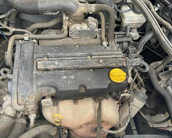 Серый Опель Астра, объемом двигателя 1.4 л и пробегом 122 тыс. км за 1500 $, фото 6 на Automoto.ua