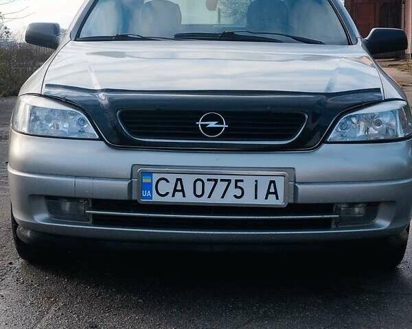 Сірий Опель Астра, об'ємом двигуна 1.6 л та пробігом 198 тис. км за 4600 $, фото 24 на Automoto.ua