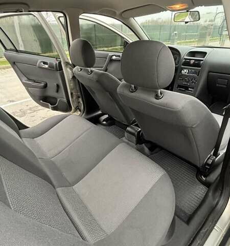 Серый Опель Астра, объемом двигателя 1.6 л и пробегом 47 тыс. км за 5900 $, фото 7 на Automoto.ua