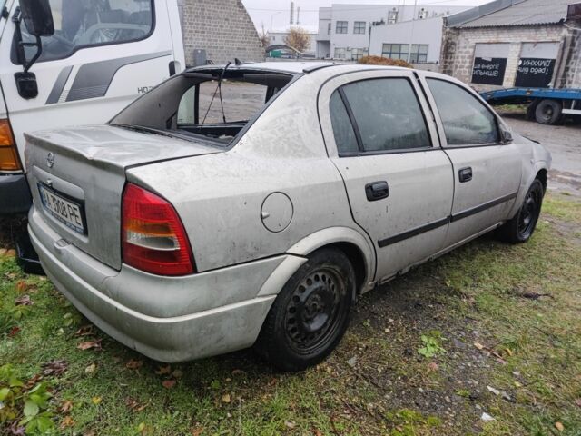 Опель Астра 2008 в Киеве на Automoto.ua Серый Опель Астра, объемом двигателя 1.4 л и пробегом 500 тыс. км за 900 $, фото 2 на Automoto.ua