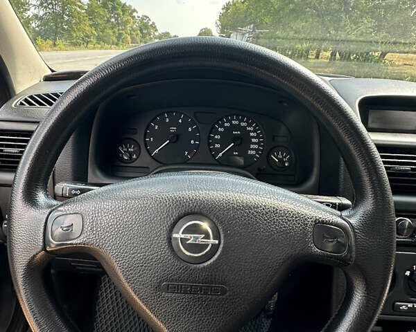 Сірий Опель Астра, об'ємом двигуна 1.6 л та пробігом 230 тис. км за 4700 $, фото 17 на Automoto.ua