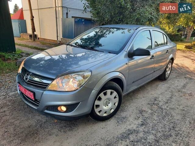 Серый Опель Астра, объемом двигателя 1.6 л и пробегом 117 тыс. км за 5550 $, фото 91 на Automoto.ua