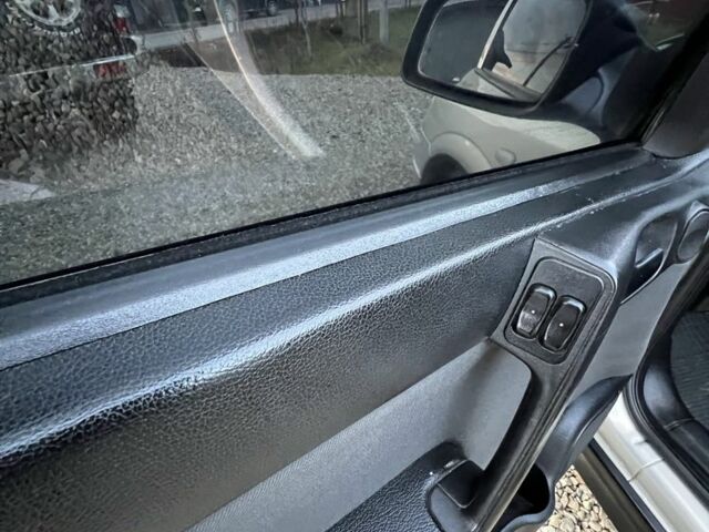 Серый Опель Астра, объемом двигателя 1.4 л и пробегом 158 тыс. км за 3250 $, фото 10 на Automoto.ua