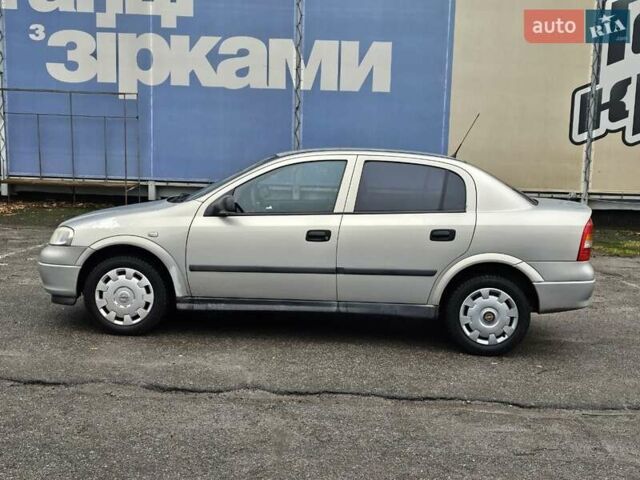 Сірий Опель Астра, об'ємом двигуна 0 л та пробігом 200 тис. км за 2900 $, фото 18 на Automoto.ua