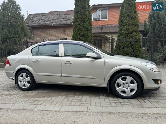 Сірий Опель Астра, об'ємом двигуна 1.6 л та пробігом 152 тис. км за 6000 $, фото 24 на Automoto.ua