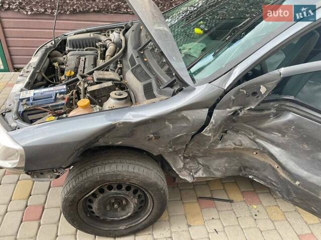 Серый Опель Астра, объемом двигателя 1.4 л и пробегом 122 тыс. км за 1500 $, фото 26 на Automoto.ua