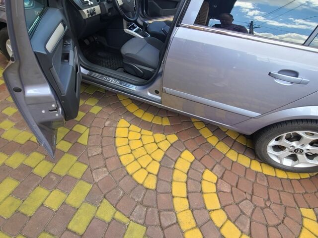 Серый Опель Астра, объемом двигателя 0 л и пробегом 30 тыс. км за 7200 $, фото 8 на Automoto.ua