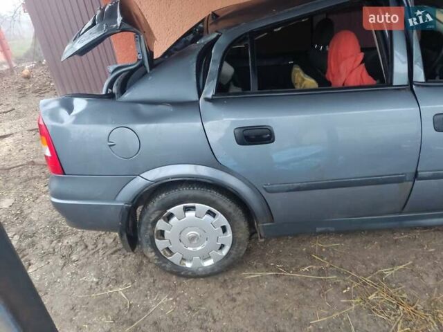 Серый Опель Астра, объемом двигателя 1.6 л и пробегом 200 тыс. км за 2000 $, фото 2 на Automoto.ua