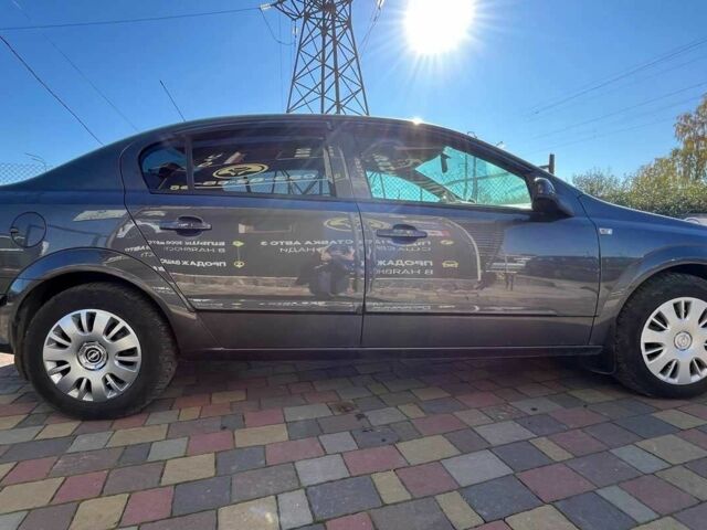 Серый Опель Астра, объемом двигателя 1.6 л и пробегом 212 тыс. км за 5750 $, фото 7 на Automoto.ua
