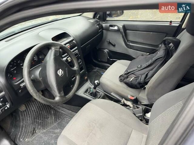 Сірий Опель Астра, об'ємом двигуна 1.4 л та пробігом 146 тис. км за 2950 $, фото 11 на Automoto.ua