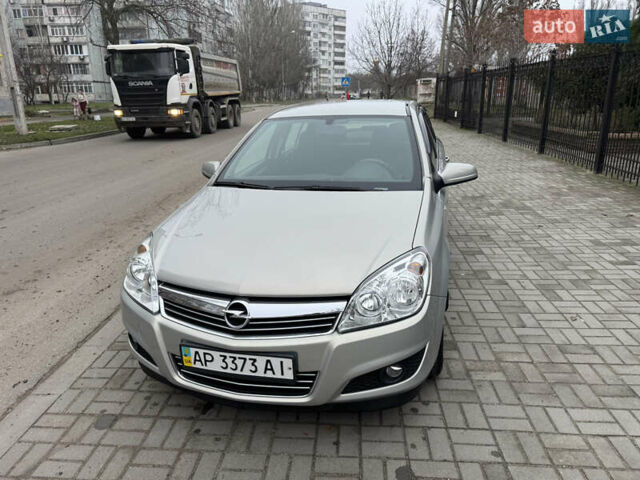 Сірий Опель Астра, об'ємом двигуна 1.6 л та пробігом 152 тис. км за 6000 $, фото 4 на Automoto.ua