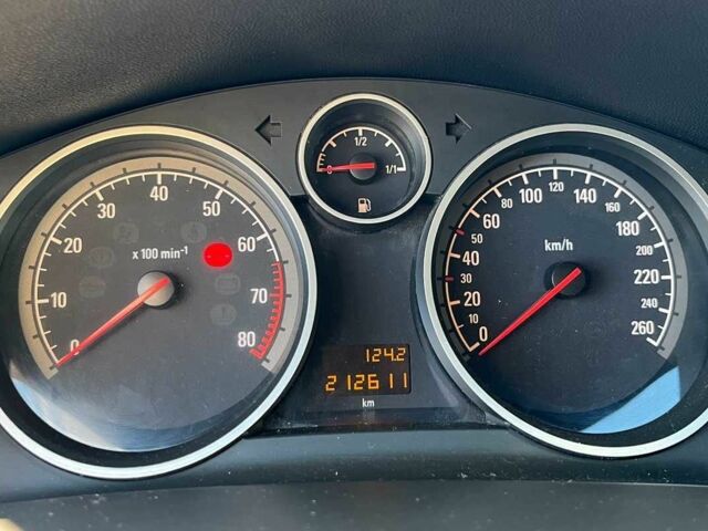 Серый Опель Астра, объемом двигателя 1.6 л и пробегом 212 тыс. км за 5750 $, фото 11 на Automoto.ua