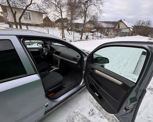 Сірий Опель Астра, об'ємом двигуна 1.8 л та пробігом 315 тис. км за 4500 $, фото 6 на Automoto.ua