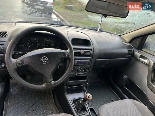 Опель Астра 2008 в Баштанке на Automoto.ua Серый Опель Астра, объемом двигателя 1.6 л и пробегом 200 тыс. км за 1900 $, фото 4 на Automoto.ua
