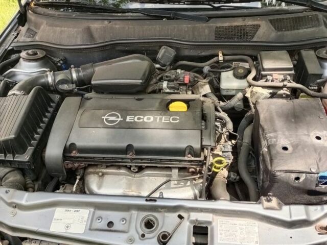 Серый Опель Астра, объемом двигателя 1.6 л и пробегом 180 тыс. км за 5000 $, фото 5 на Automoto.ua