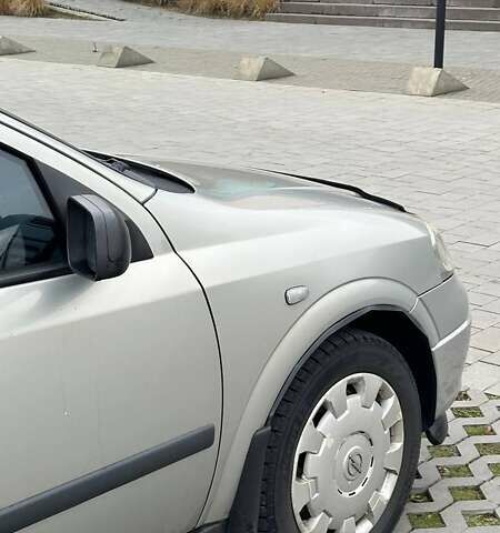 Серый Опель Астра, объемом двигателя 1.6 л и пробегом 179 тыс. км за 4000 $, фото 6 на Automoto.ua