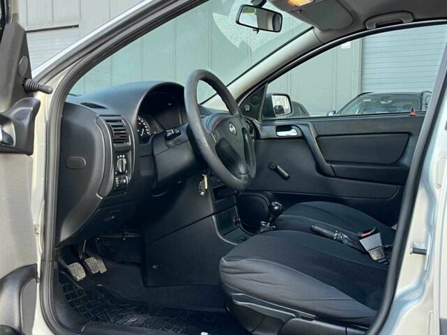 Сірий Опель Астра, об'ємом двигуна 1.4 л та пробігом 280 тис. км за 3890 $, фото 10 на Automoto.ua