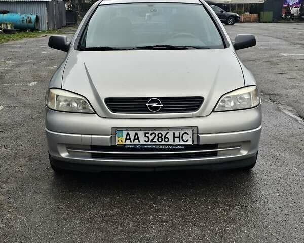 Сірий Опель Астра, об'ємом двигуна 0 л та пробігом 200 тис. км за 2900 $, фото 1 на Automoto.ua